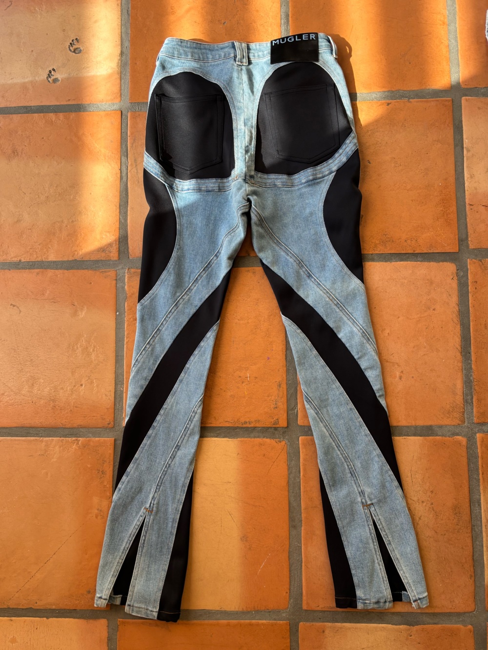 Mugler Two-Tone Blue & Black Slitted Spiral jeans - Picture 5 of 7